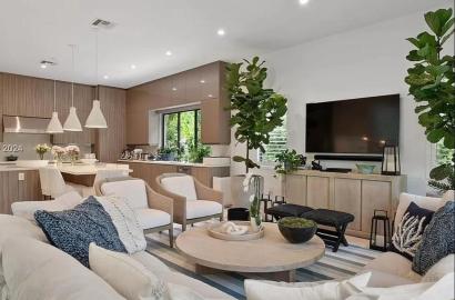 4 Bed Rooms Aparment at Miami Beach