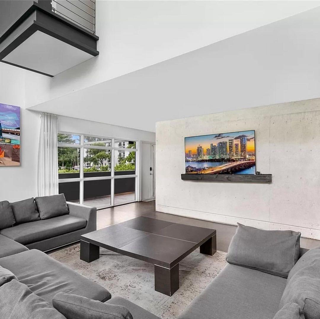 4 Bed Rooms Aparment at Austin