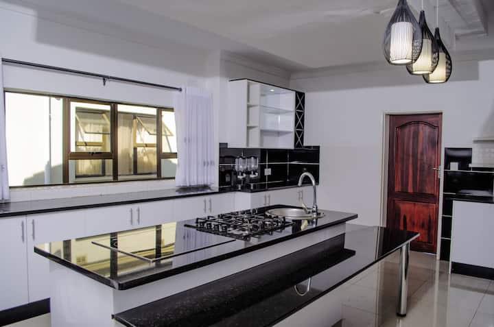 4 Bed Rooms Aparment Chattanooga