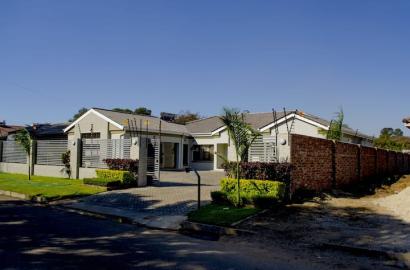 4 Bed Rooms Aparment Chattanooga